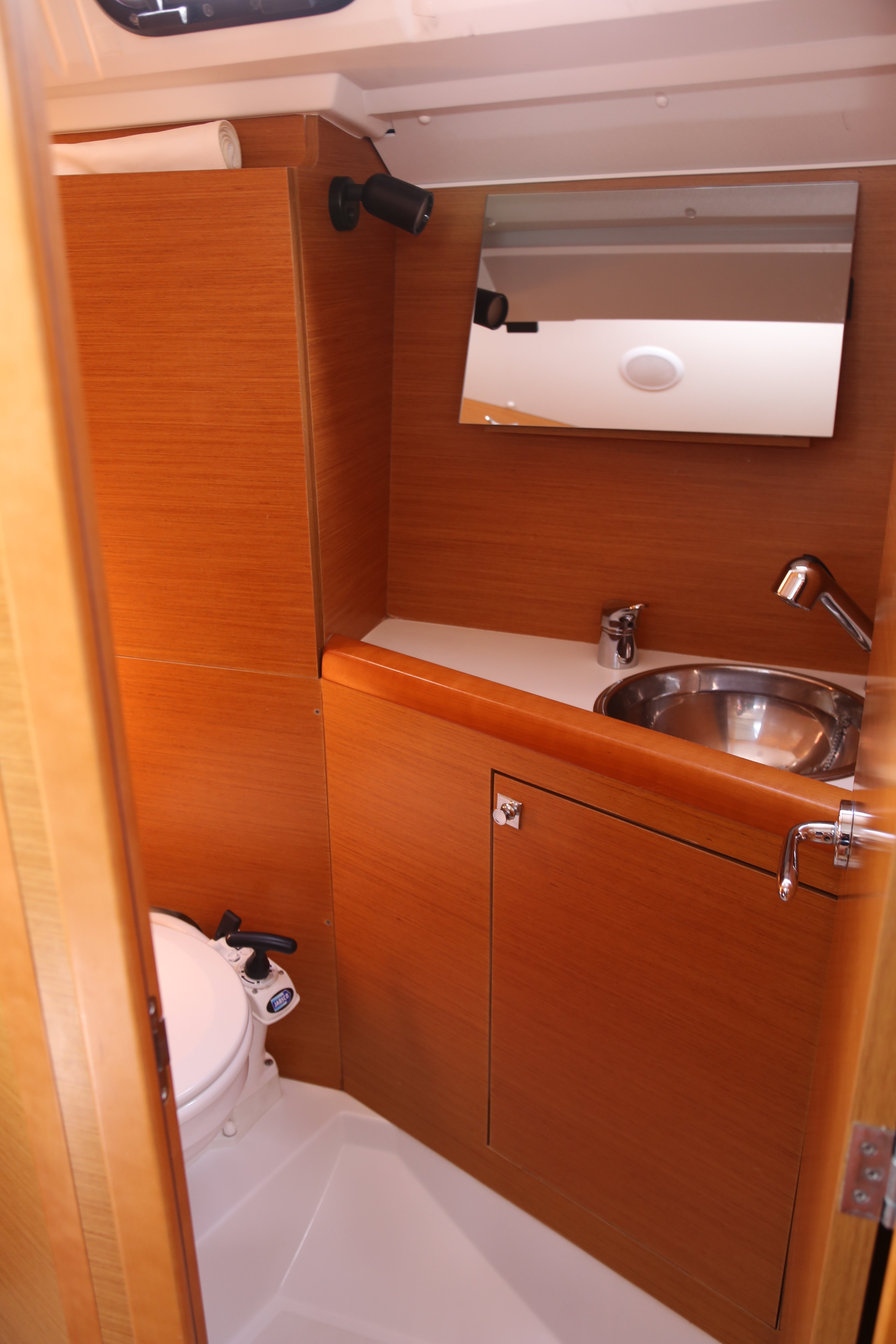 Ferousa - Sailboat in Volos