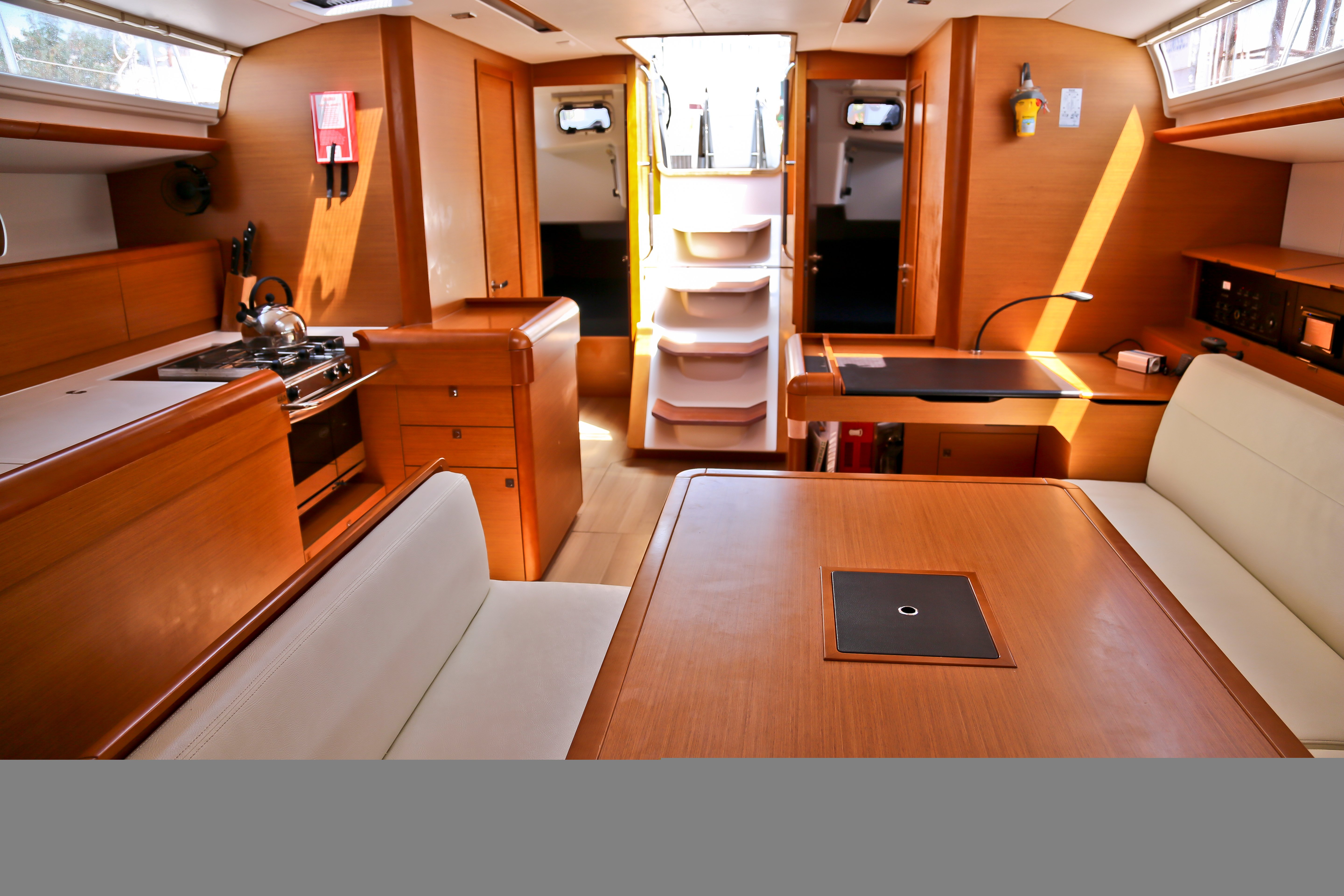 Amfitriti - Sailboat in Loutraki