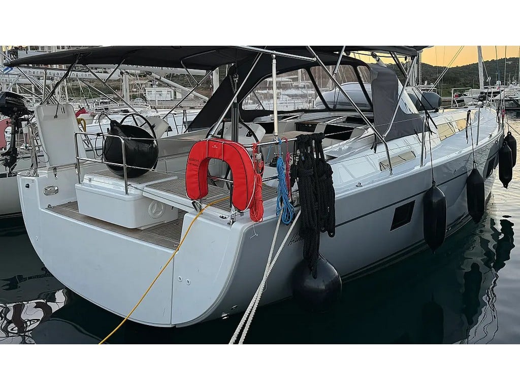 Neraida - Sailboat in Lefkada