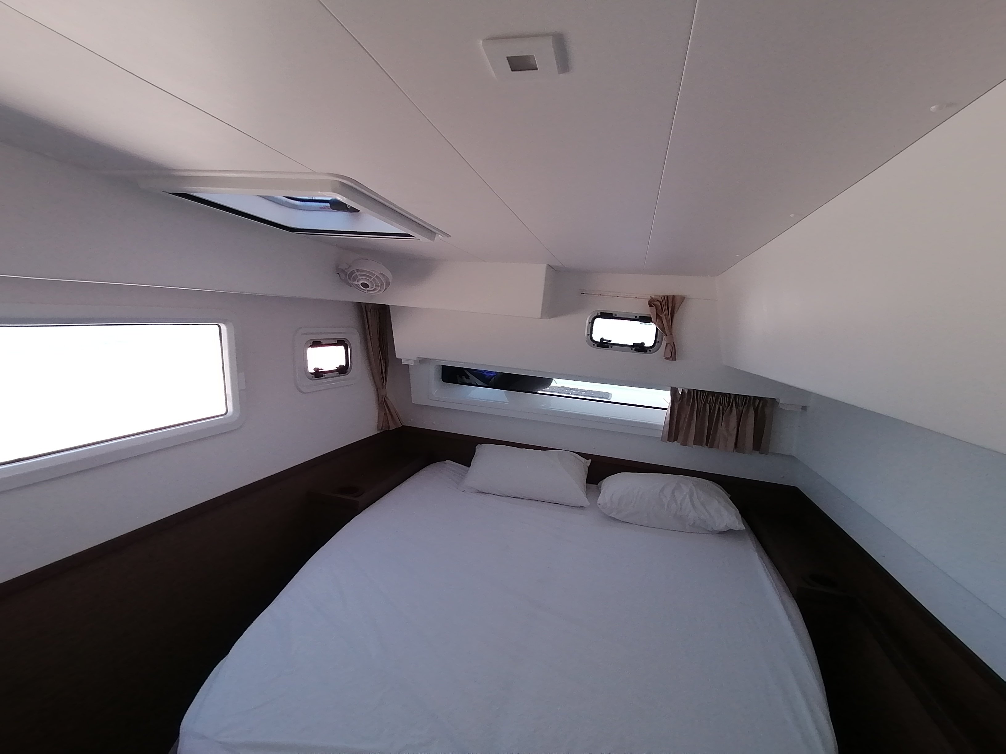 Senza Sosta - Catamaran in Tonnarella