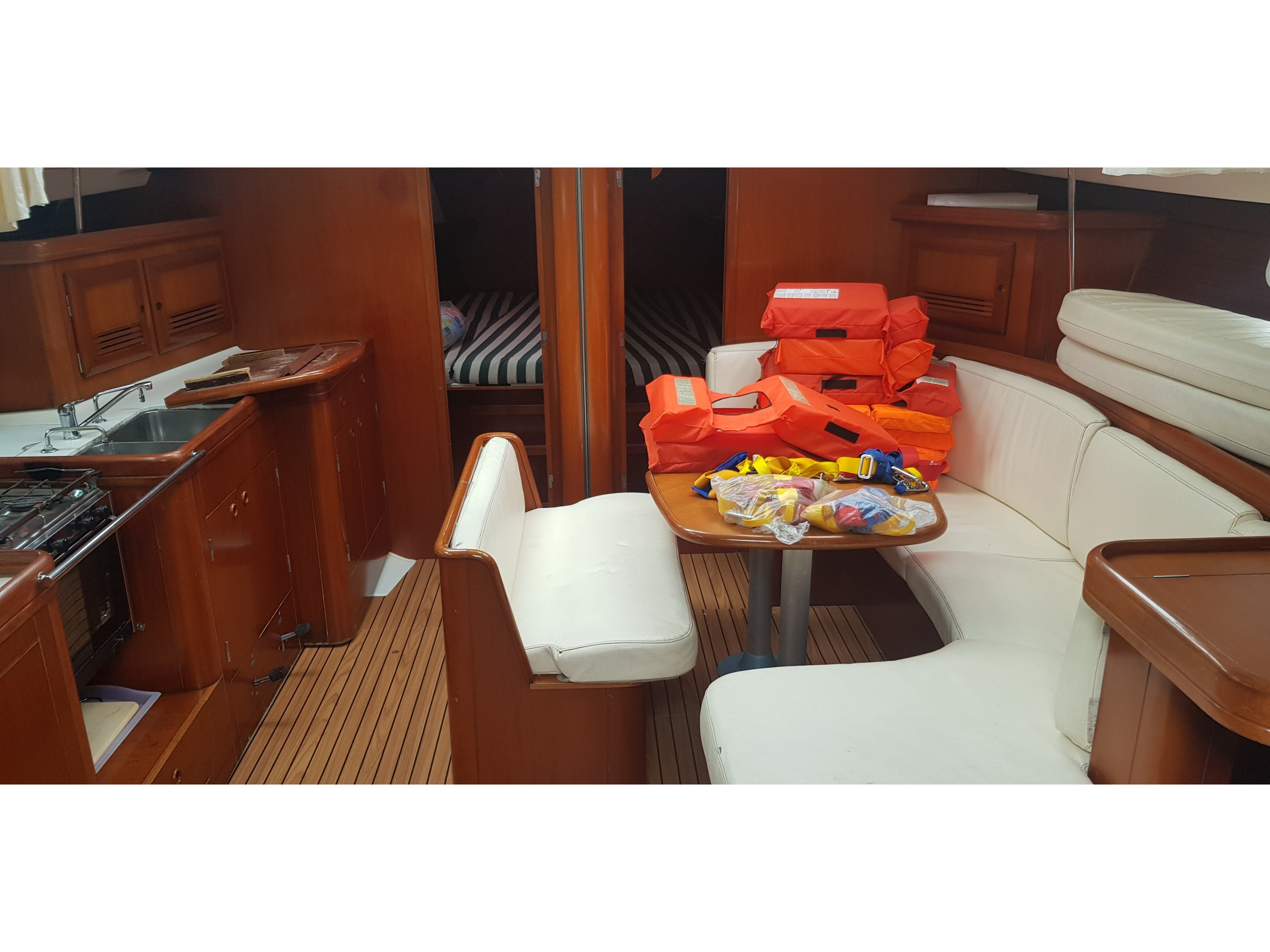 Senza Pensieri - Sailboat in Tonnarella