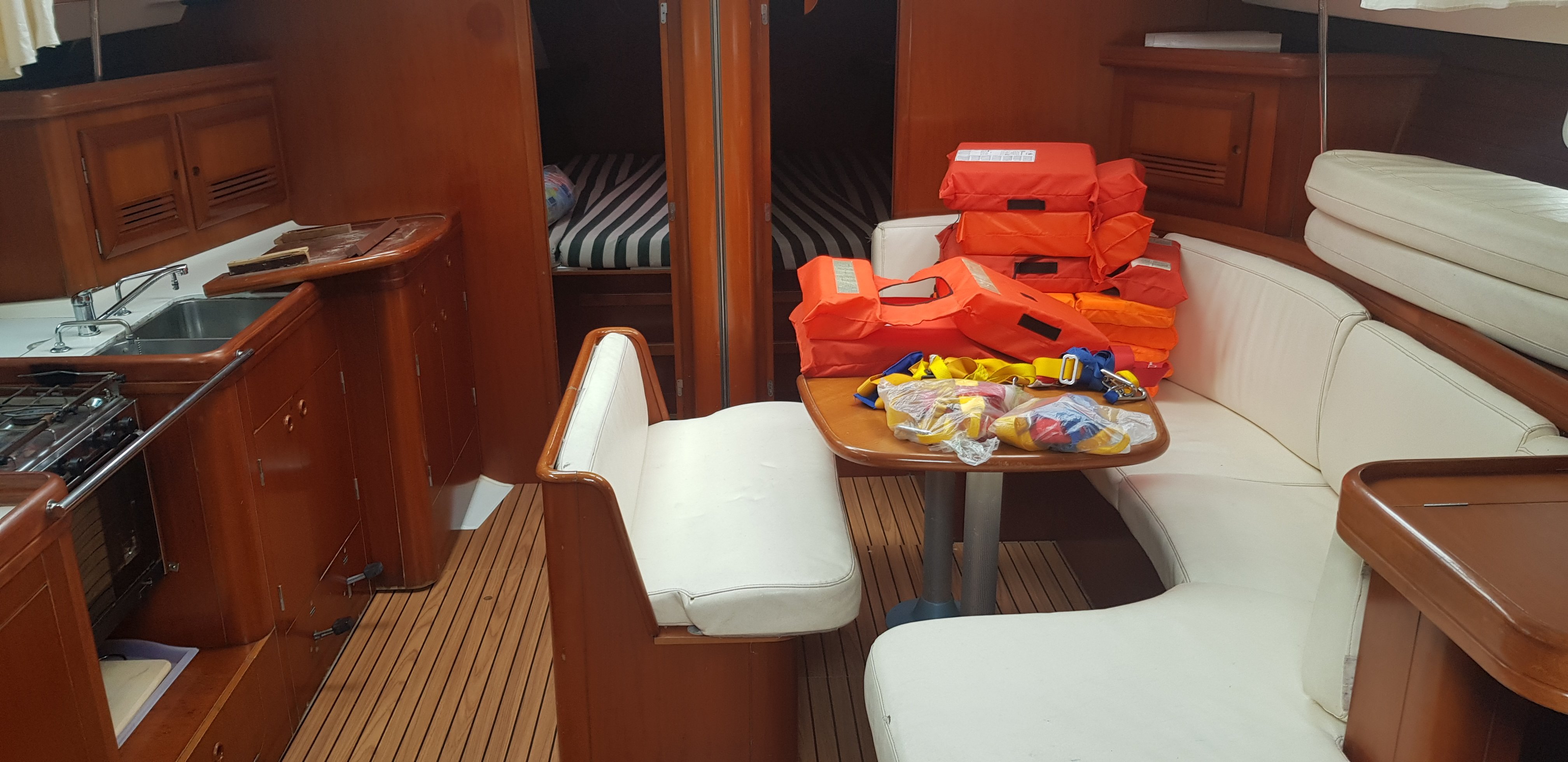 Senza Pensieri - Sailboat in Tonnarella