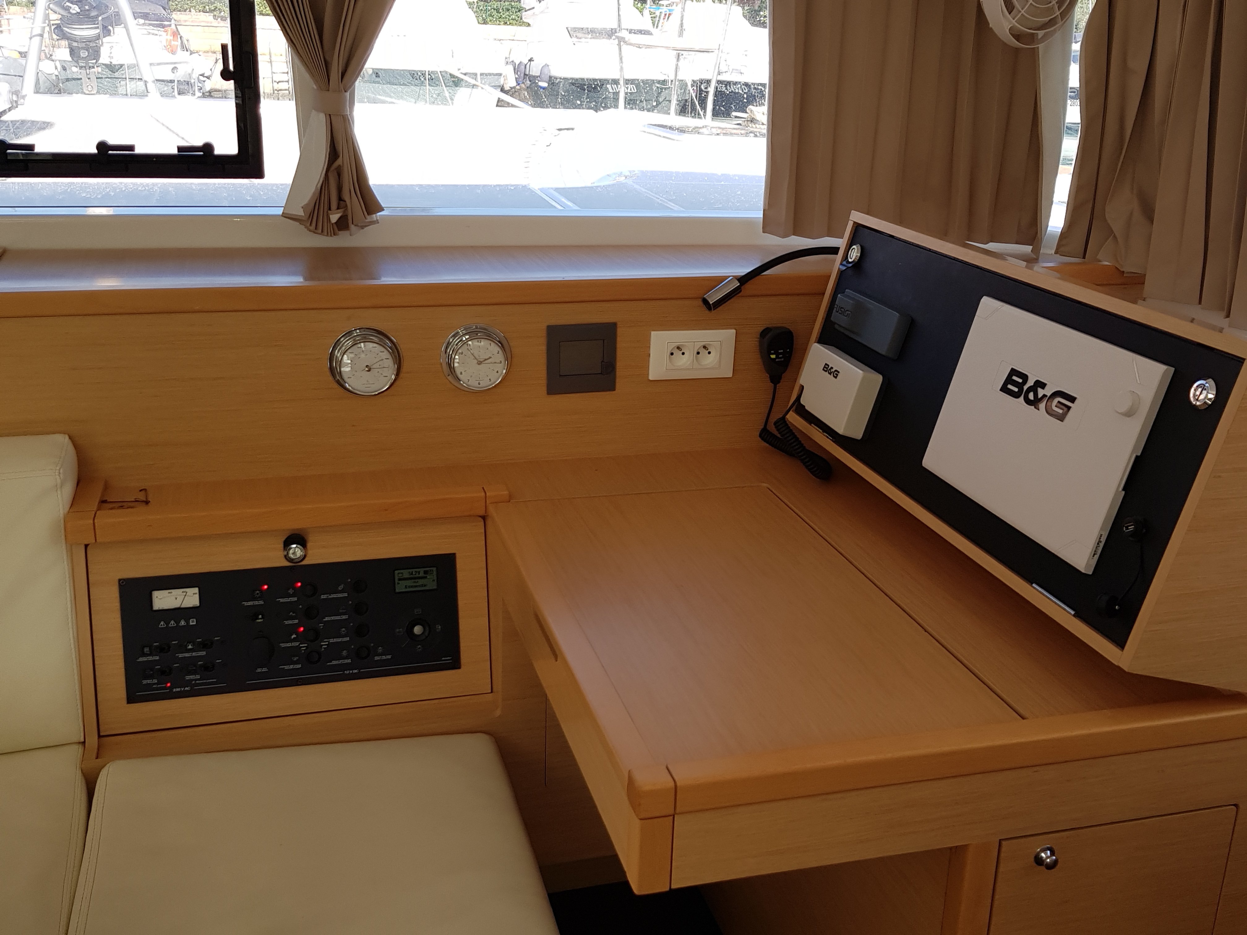 Senza Tempo - Catamaran in Tonnarella