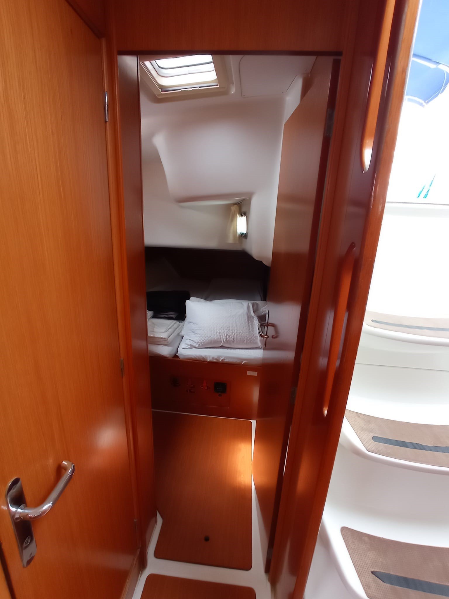 Senza Segreti - Sailboat in Tonnarella