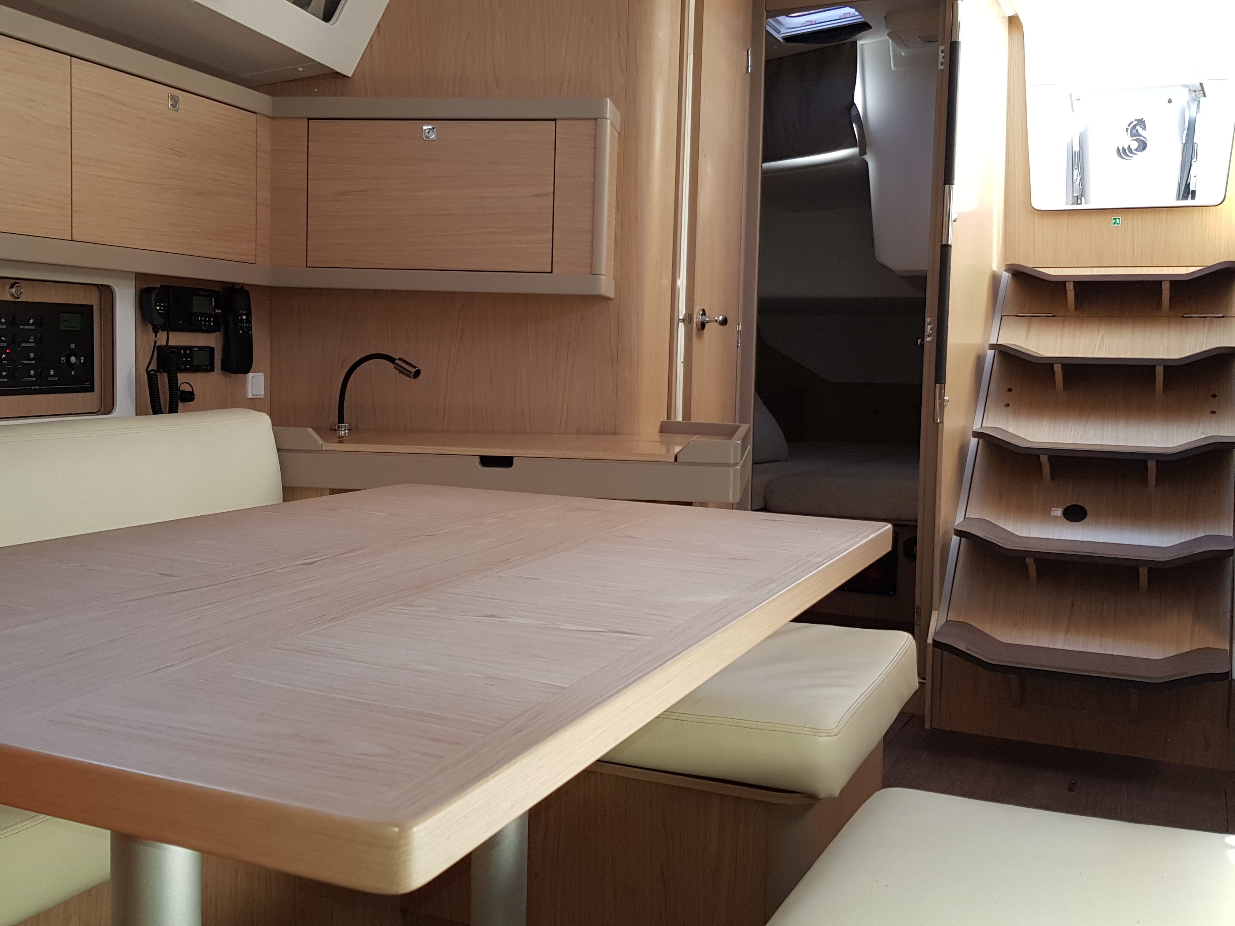 Senza Regole - Yelkenli içinde Tonnarella