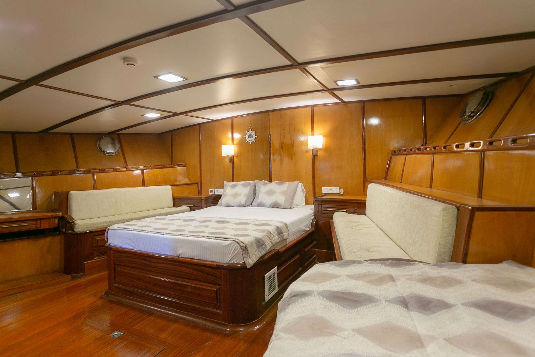 SARAYLI 1 - Gulet içinde Sarıana