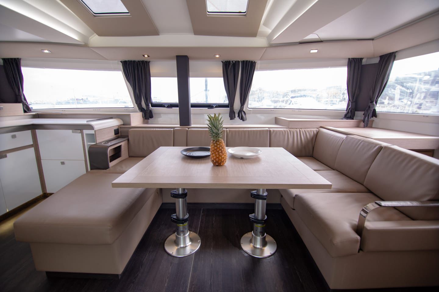 Nireas - Catamaran in Tourlos