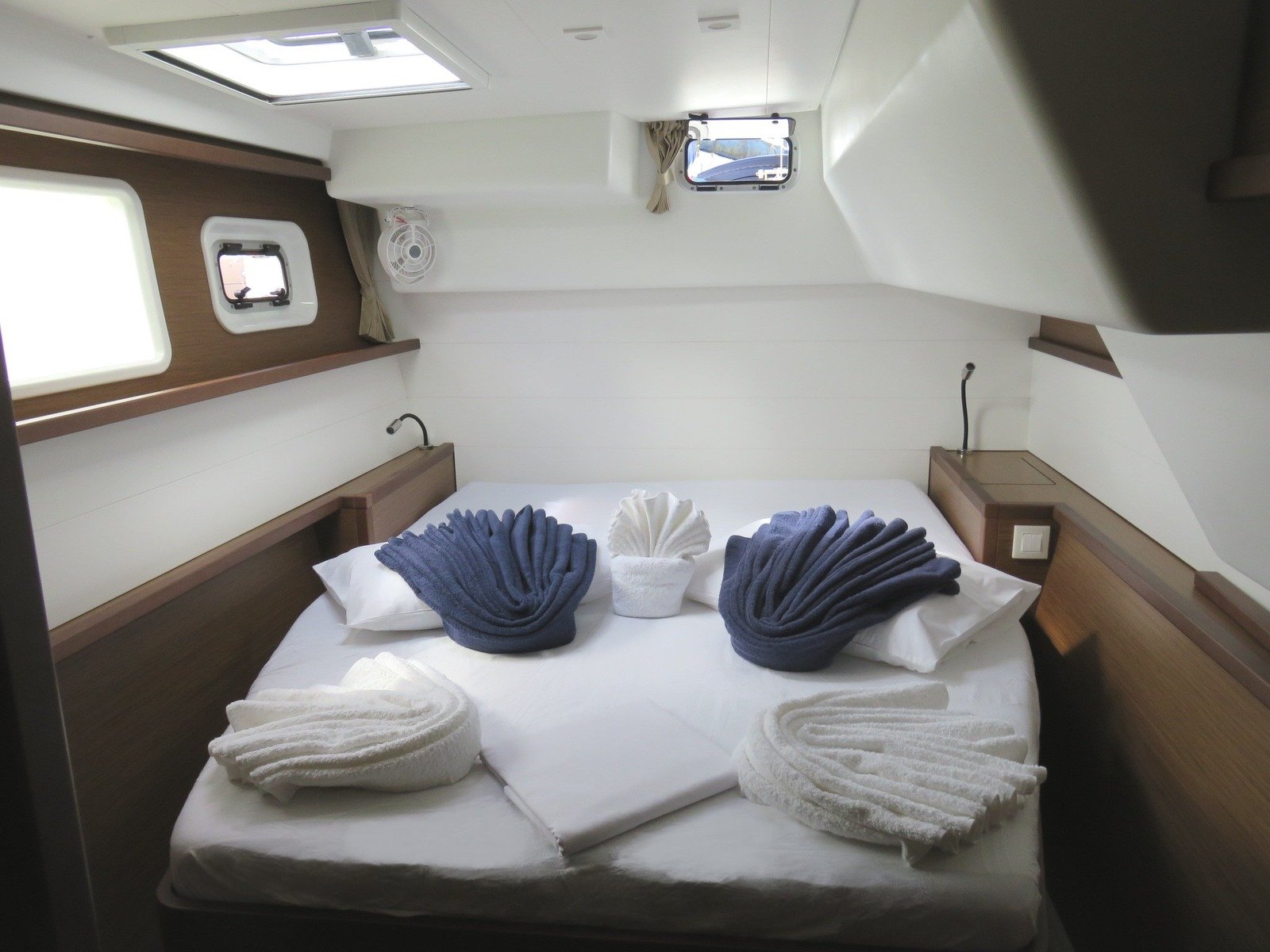 Lupin - Catamaran in Ajaccio