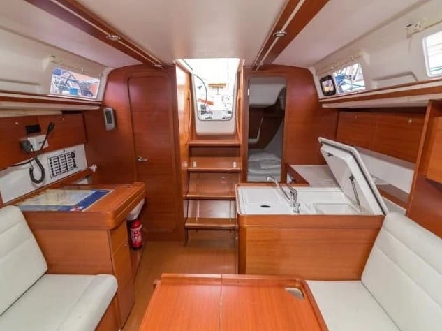 NOUGATESS - Sailboat in Propriano