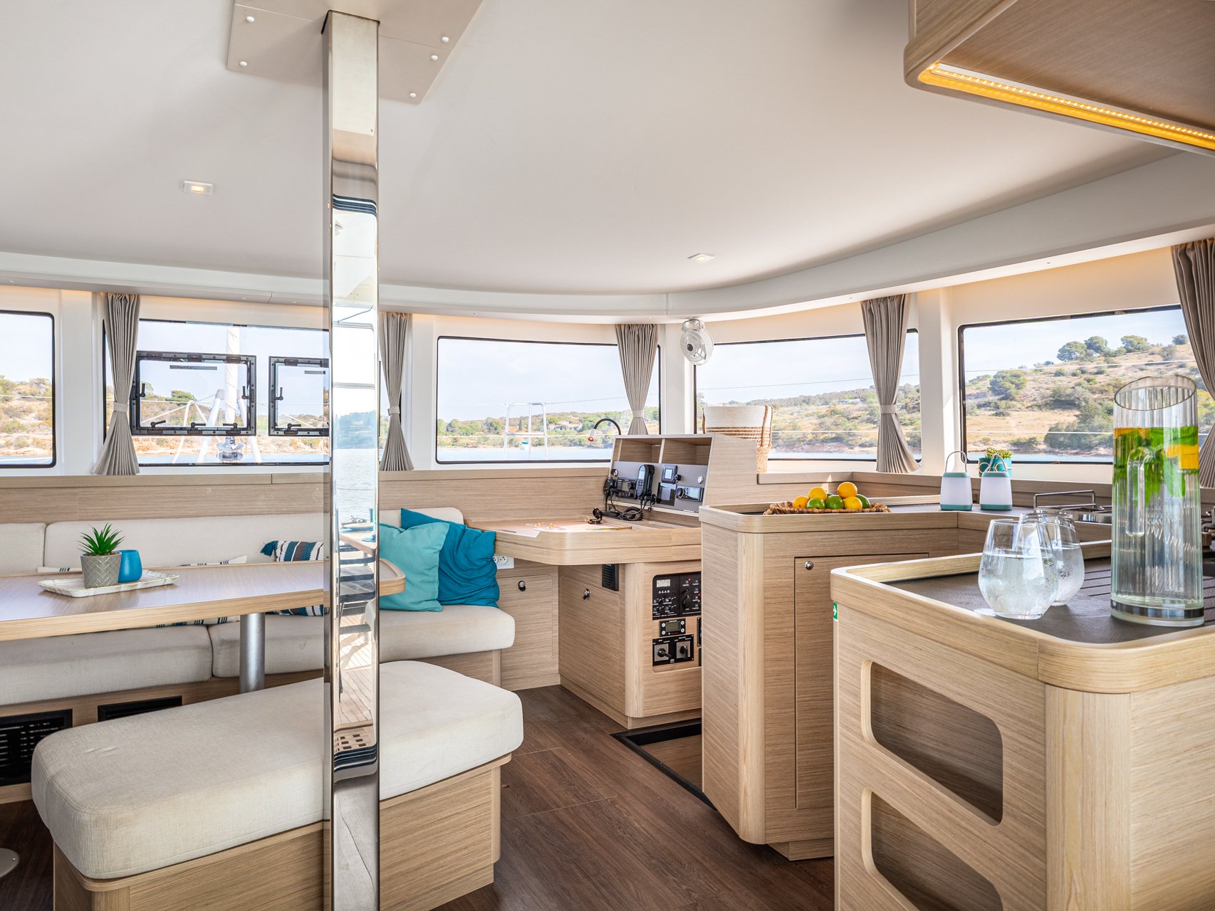 AURA - Catamaran in Porto Cheli