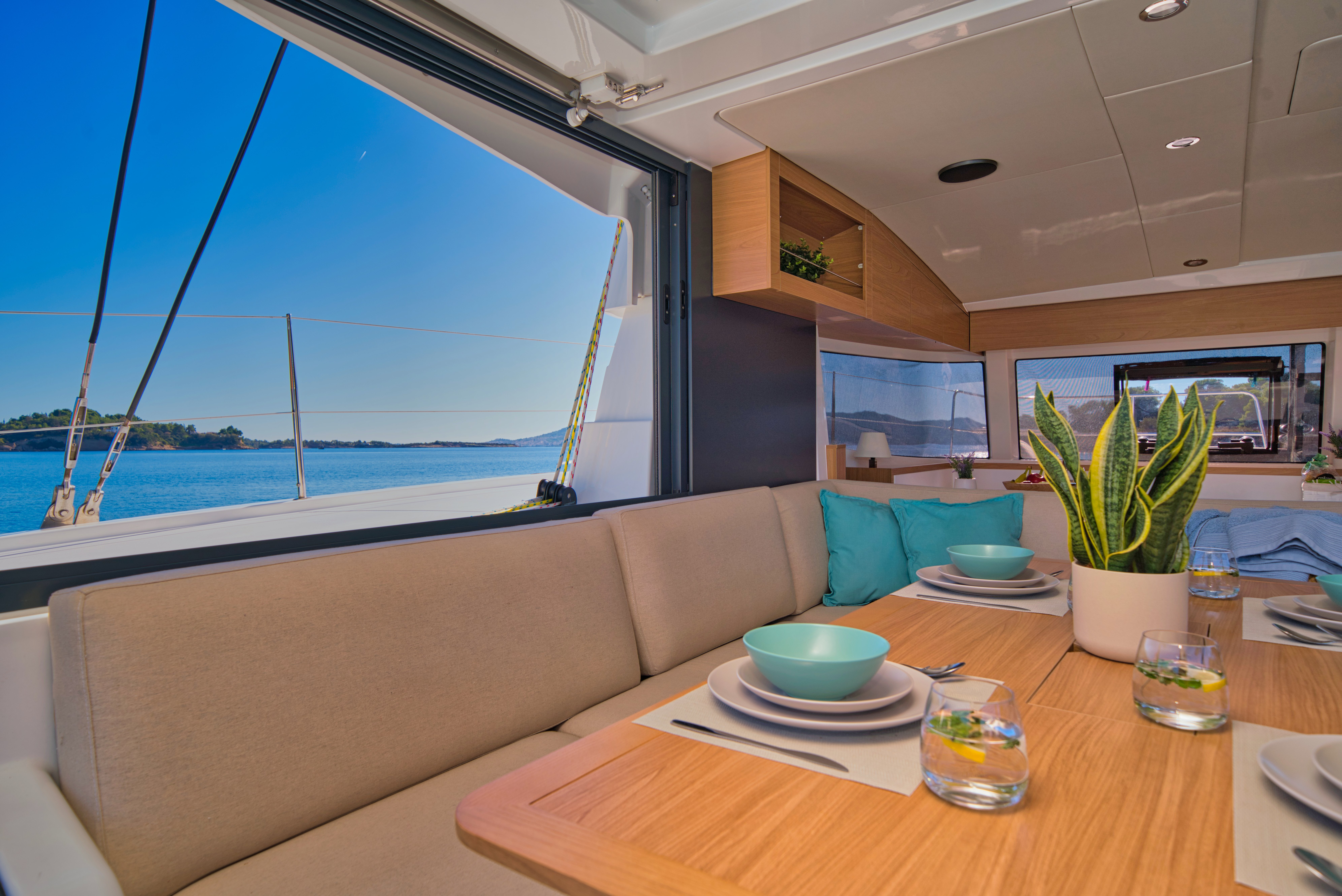 ZOIE - Catamaran in Kontokali