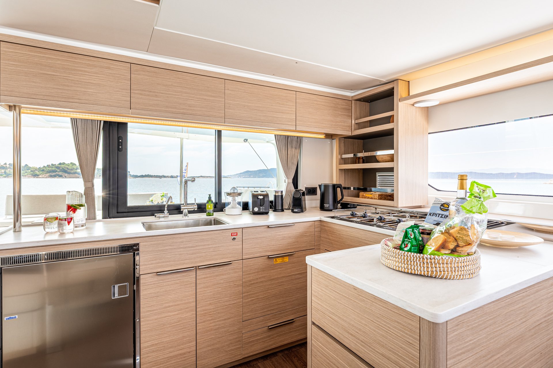 M&M - Catamaran in Porto Cheli