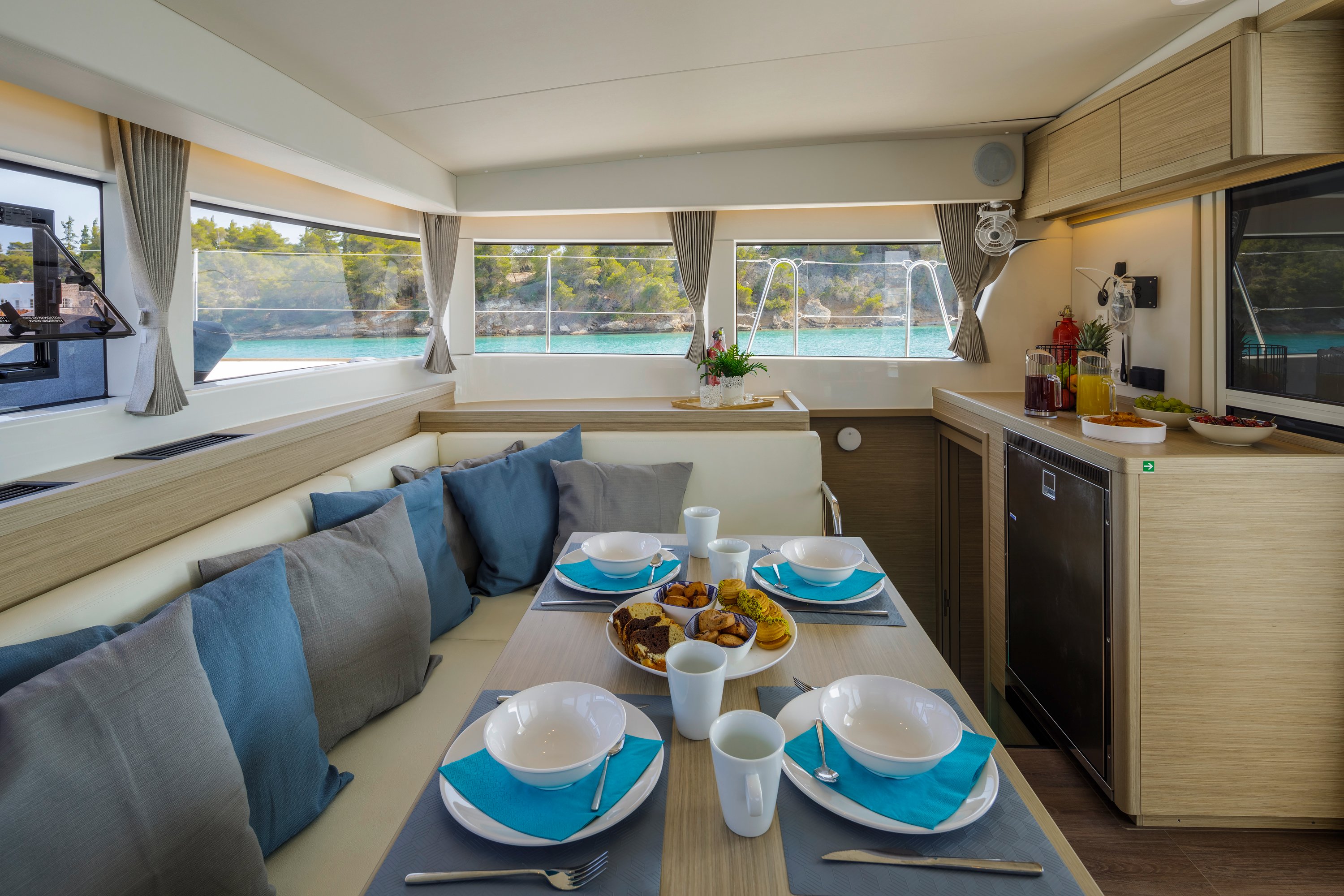 DEMY - Catamaran in Porto Cheli