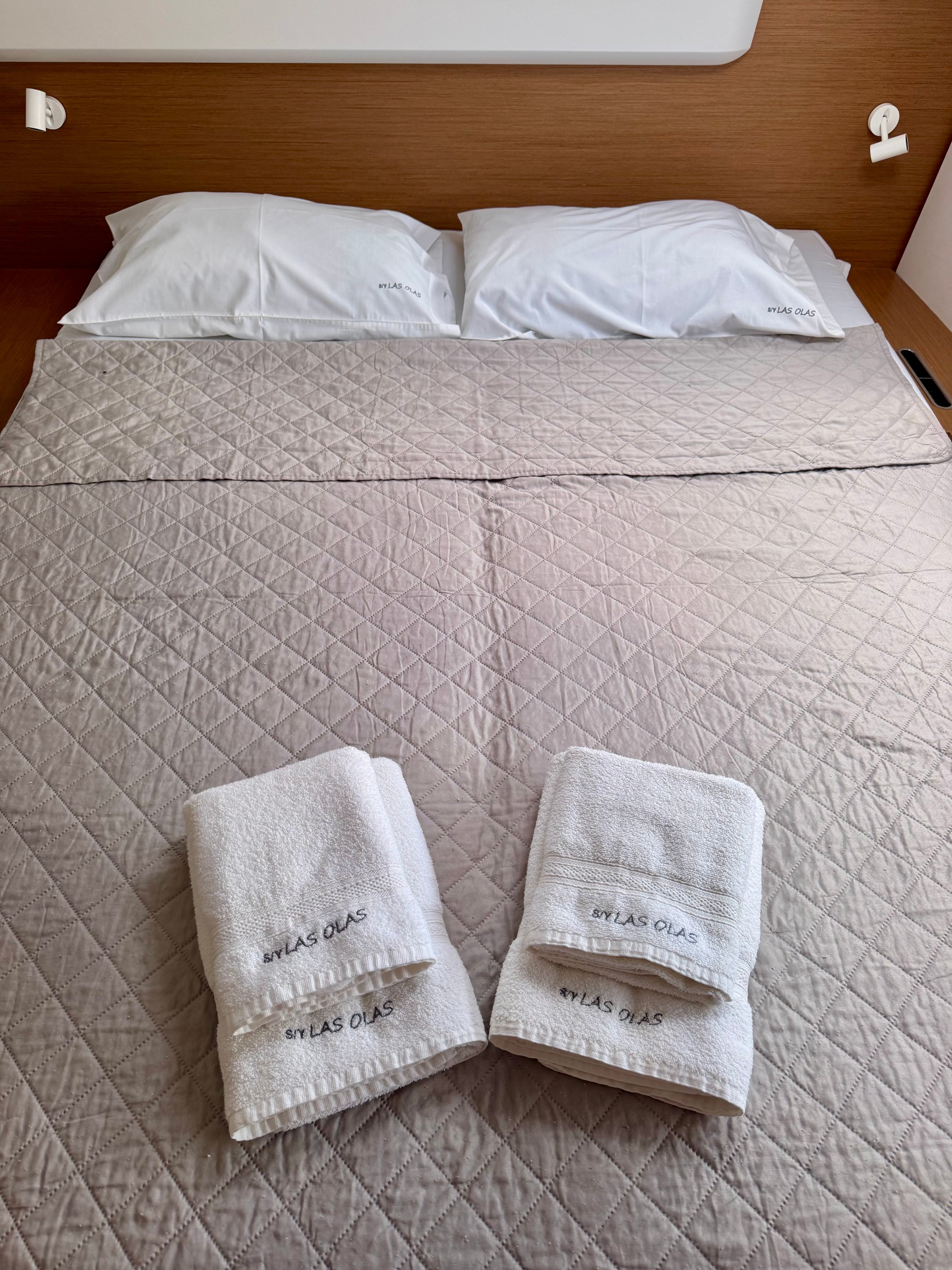 LAS OLAS - Catamaran in Preveza