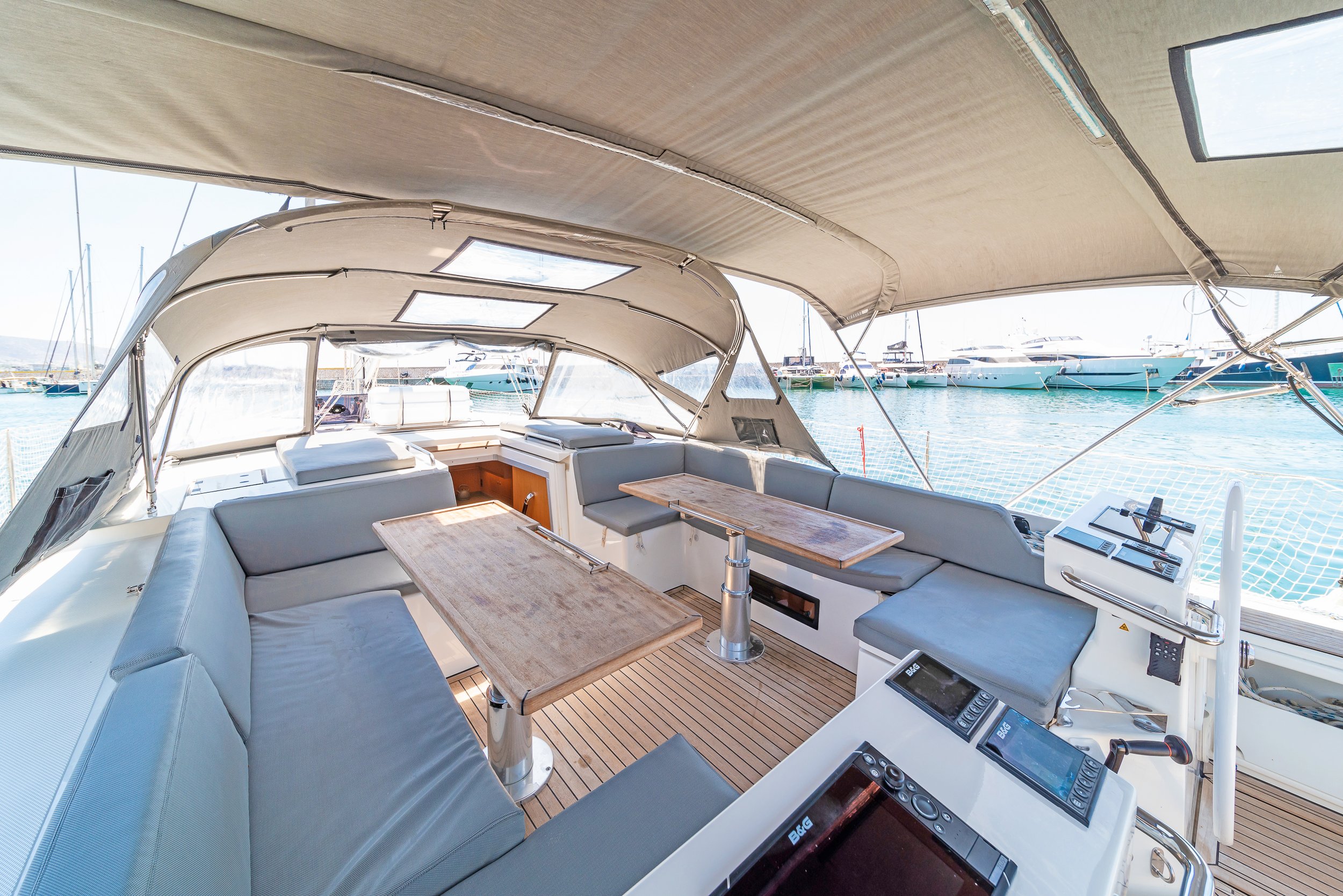 Seacret - Sailboat in Alimos