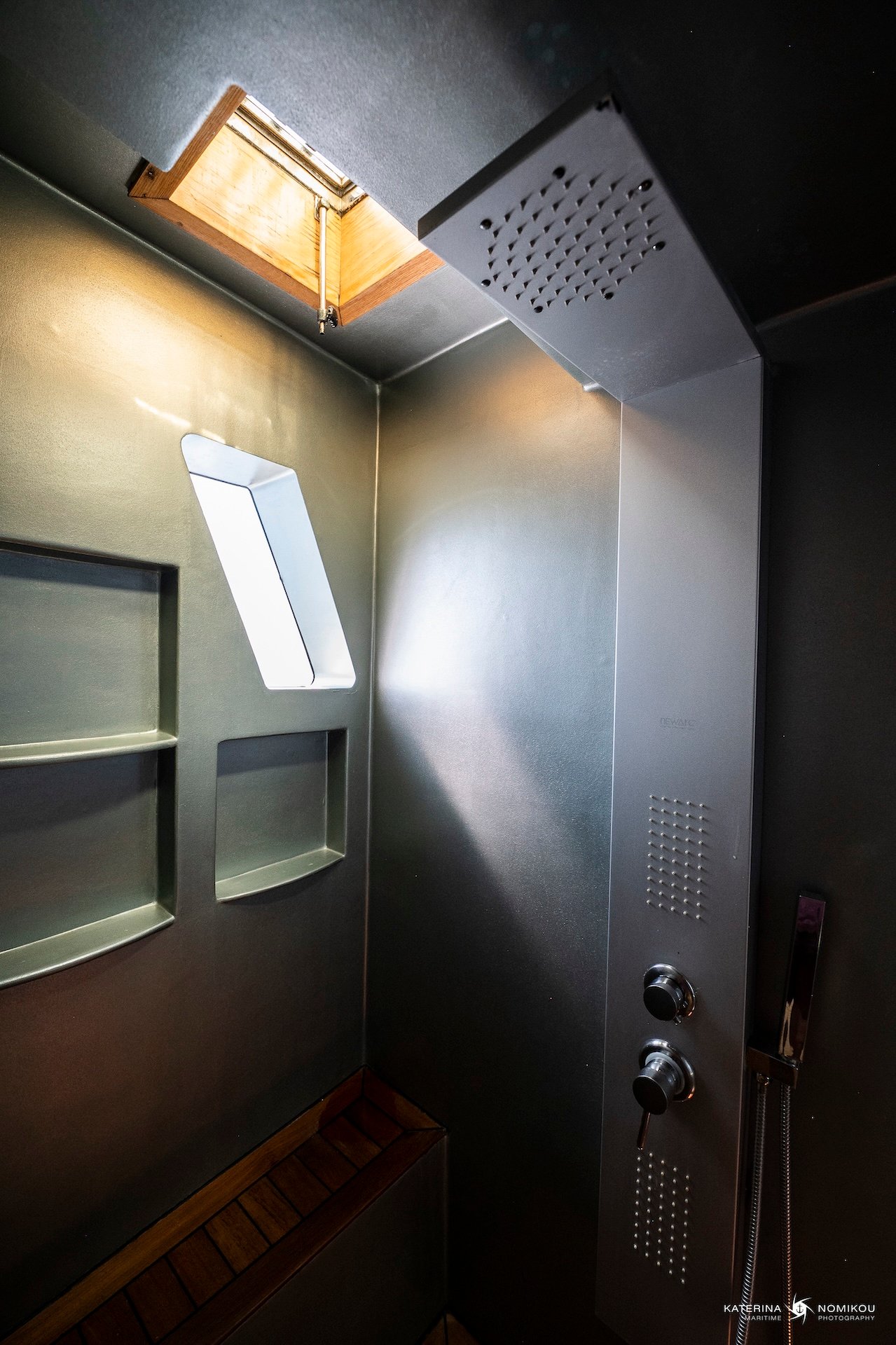 LONG ISLAND - Catamaran in Nea Peramos