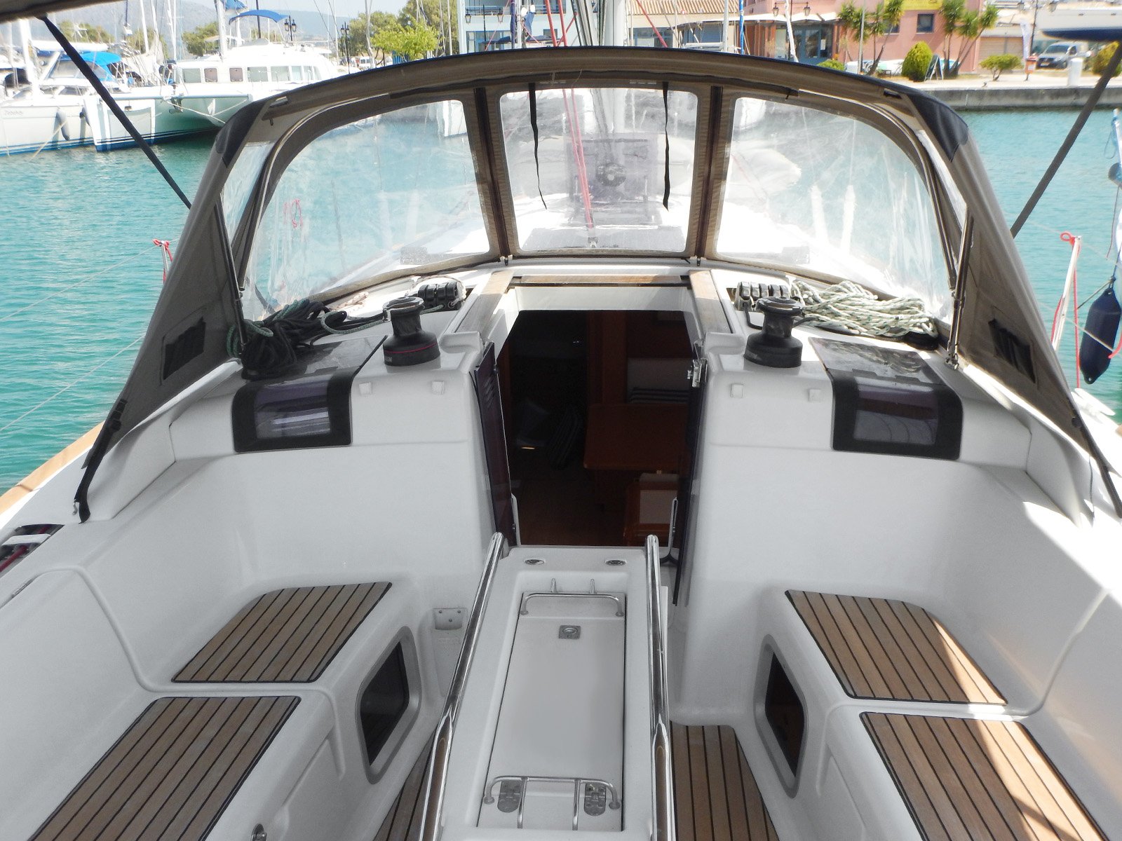 Kinthia - Sailboat in Anatoliki Attiki