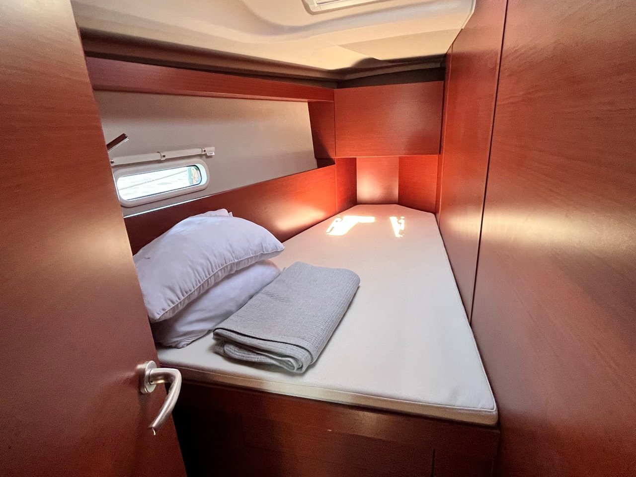 Bellatrix - Yelkenli içinde Anatoliki Attiki