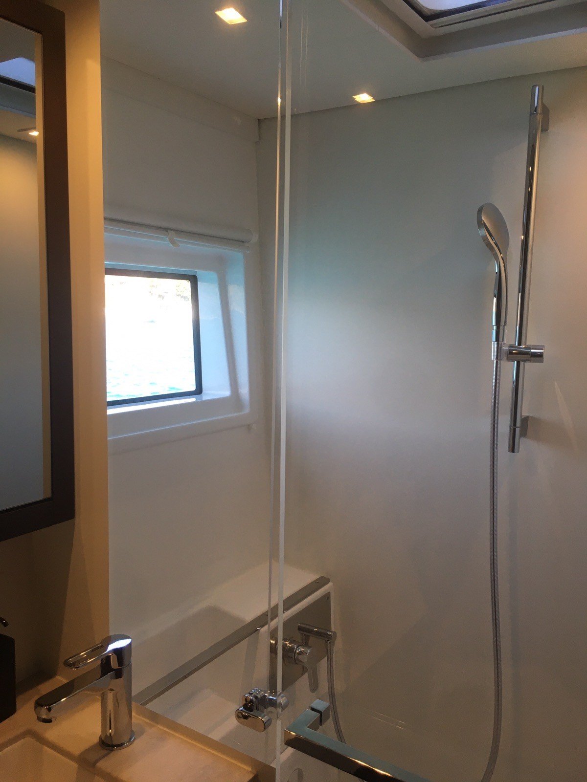 Margeo XVII (A/C - Generator - Water Maker - dishwasher) - Katamaran içinde Alimos