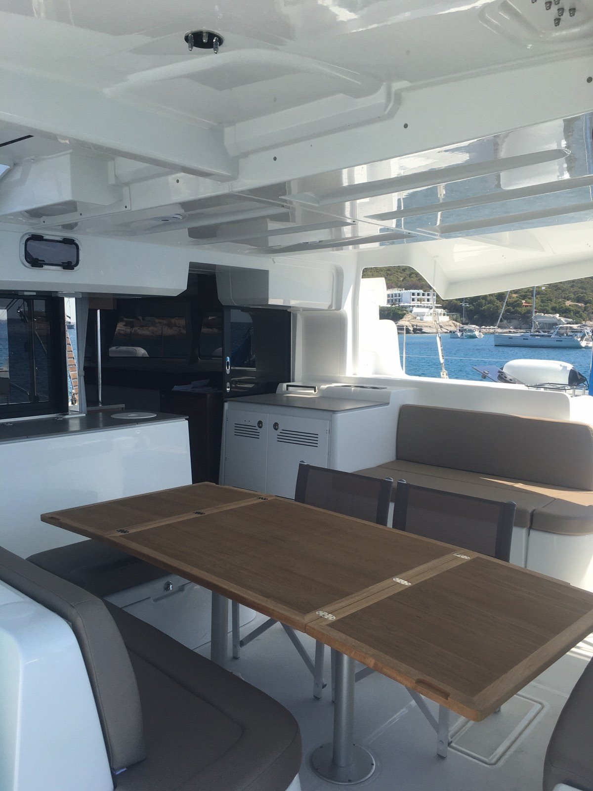 Margeo XVII (A/C - Generator - Water Maker - dishwasher) - Katamaran içinde Alimos