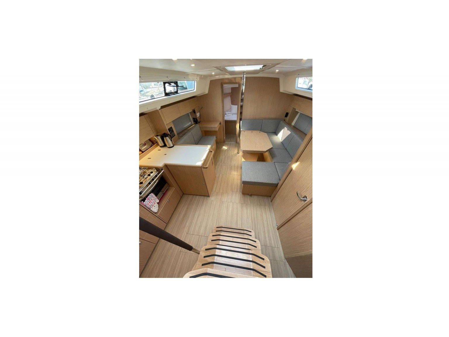 Donuha - Yelkenli içinde Adaköy