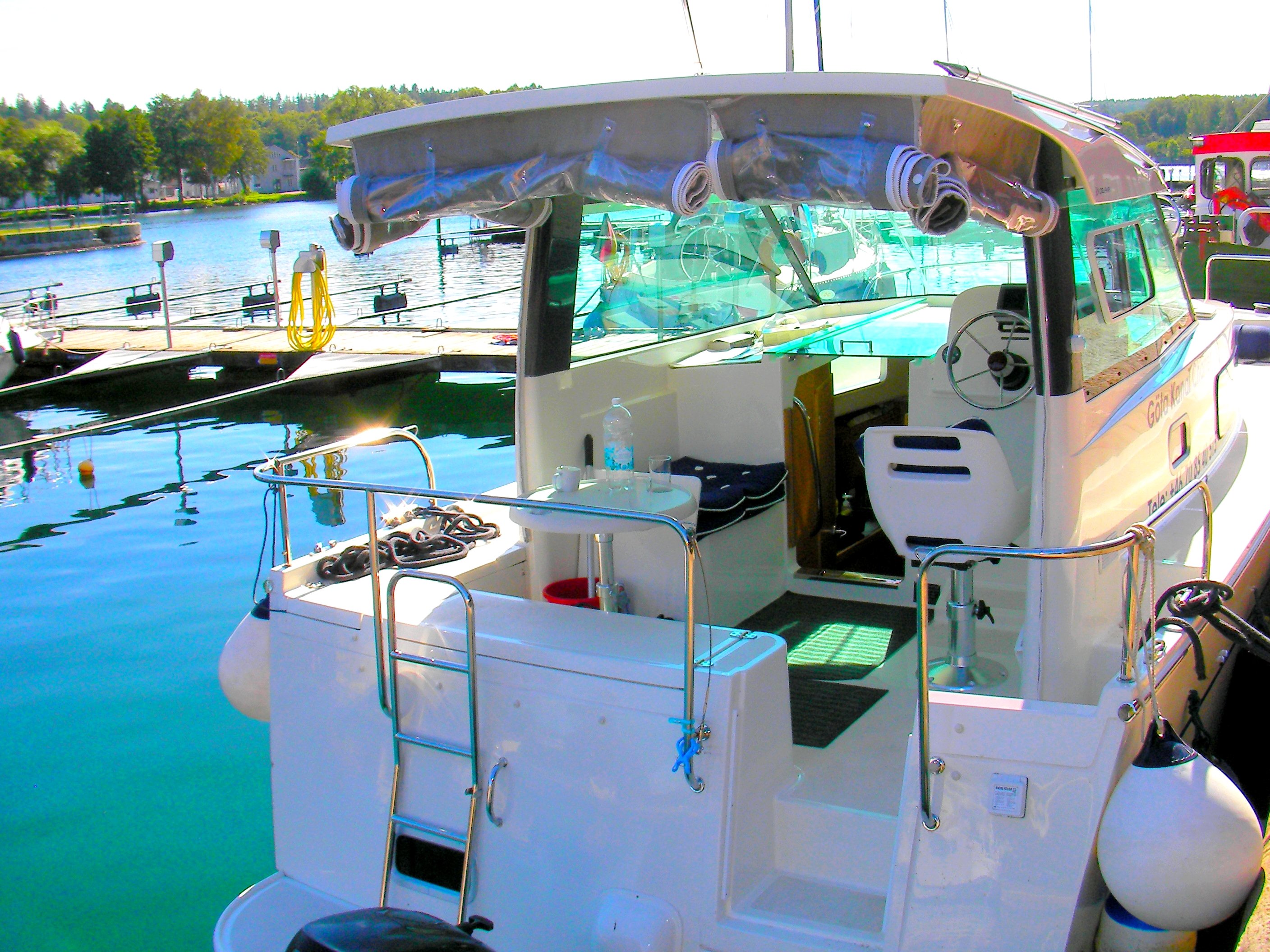 Liv - Motor Yacht in Nordöstra Motala