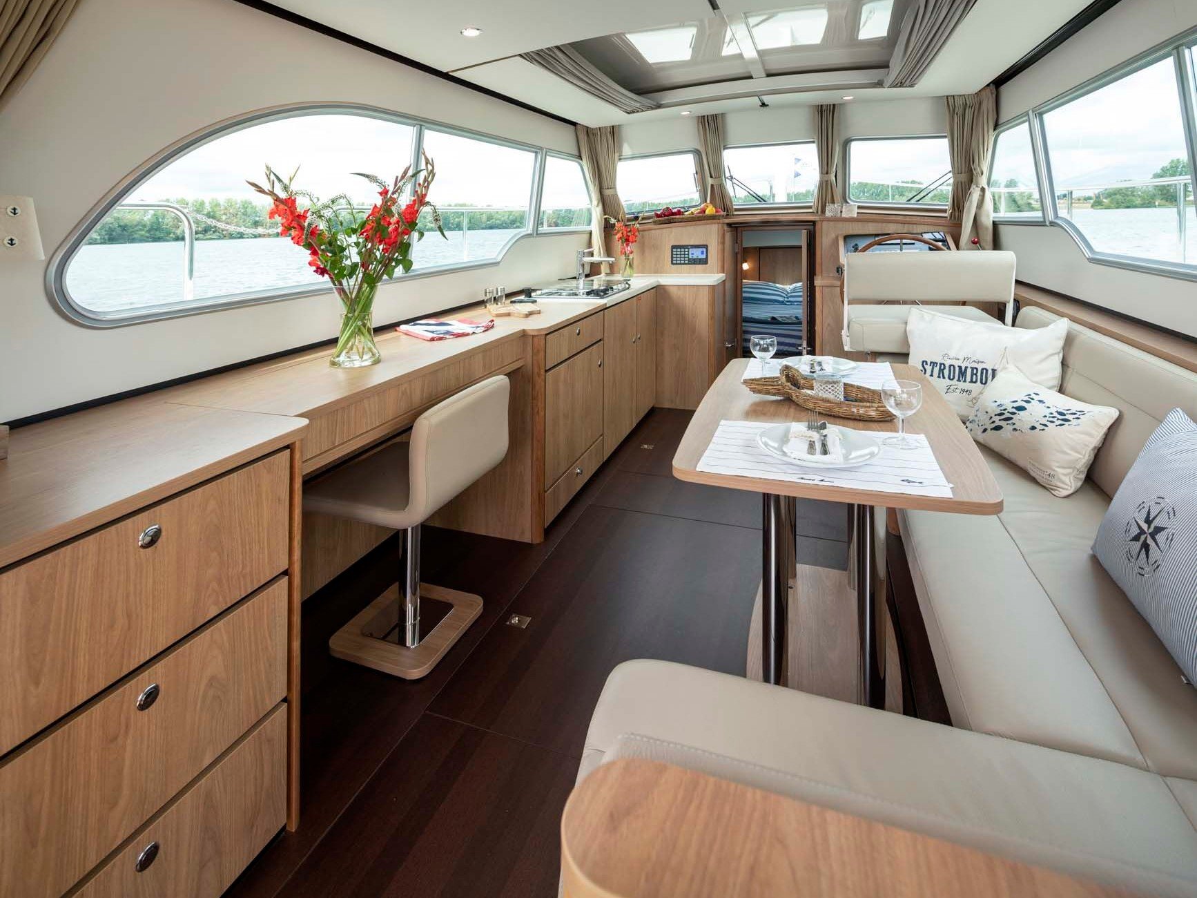 Adagio - Motor Yacht in Kinrooi