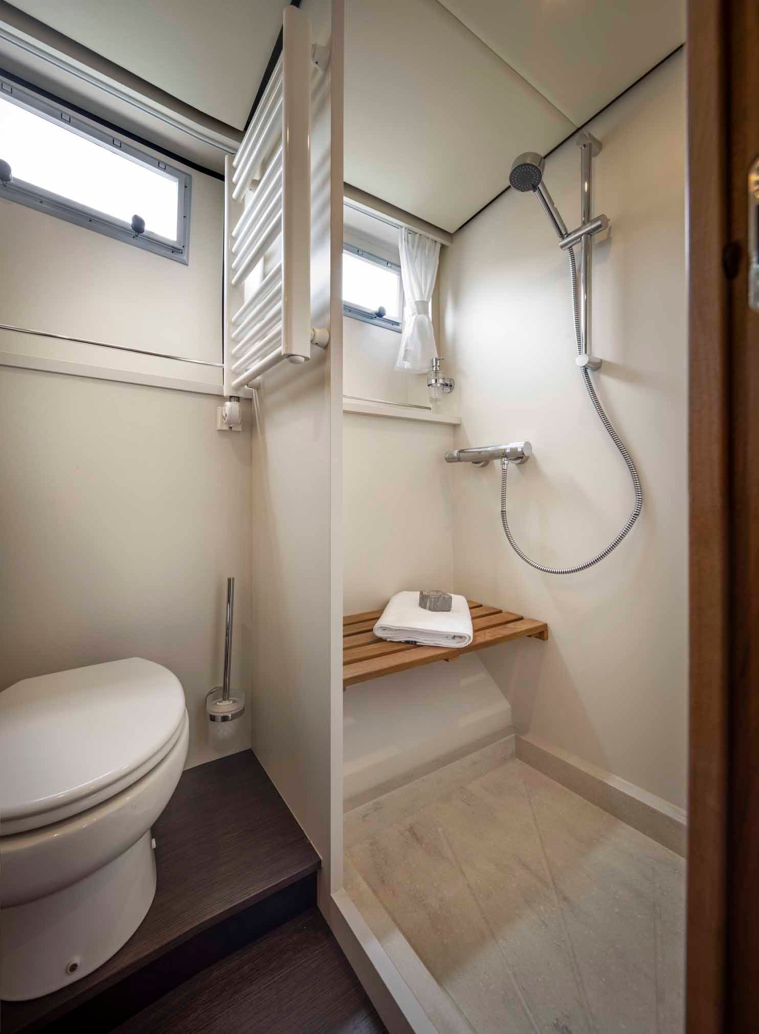 Op Jöck - Motor Yacht in Kinrooi