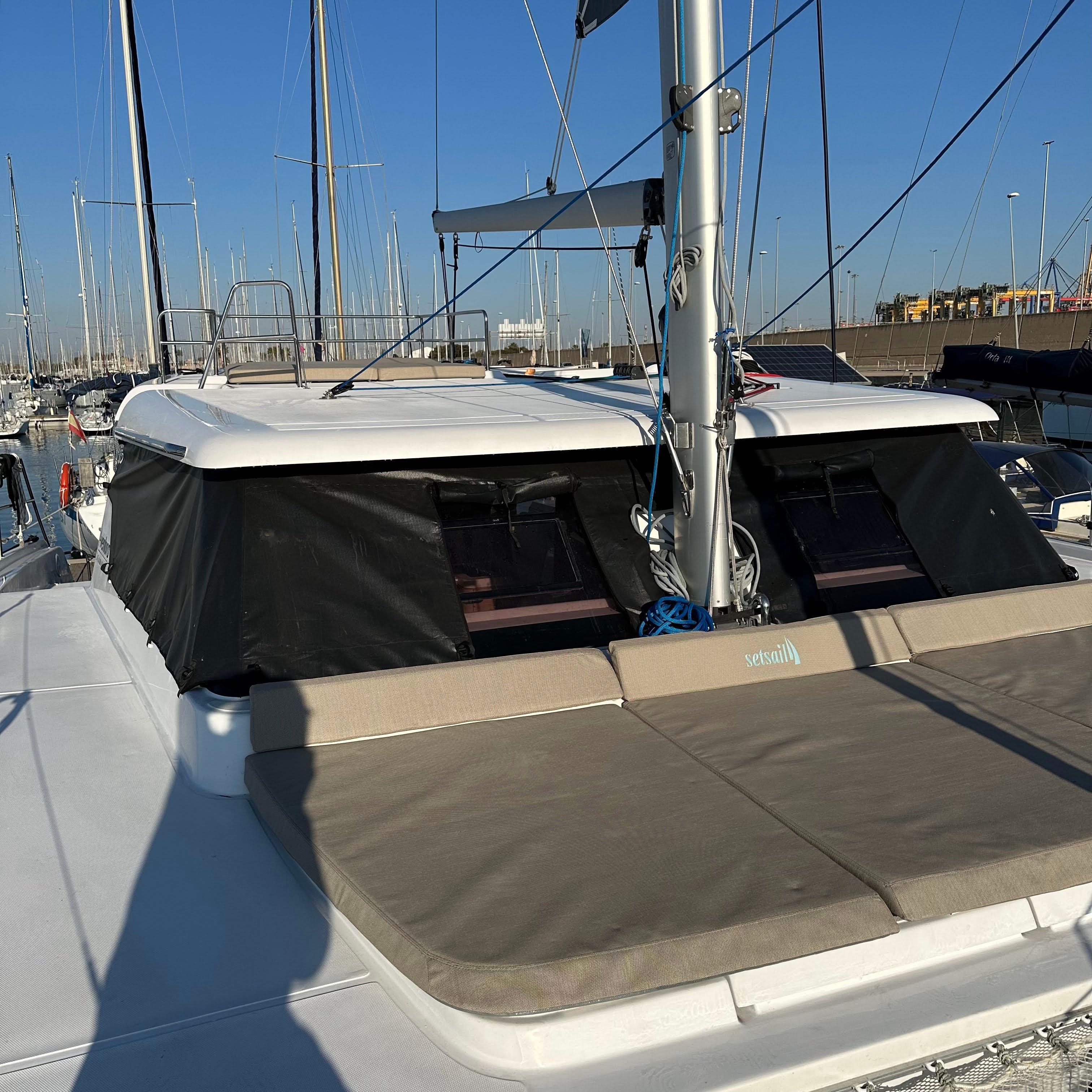 Ilusión - Catamaran in València