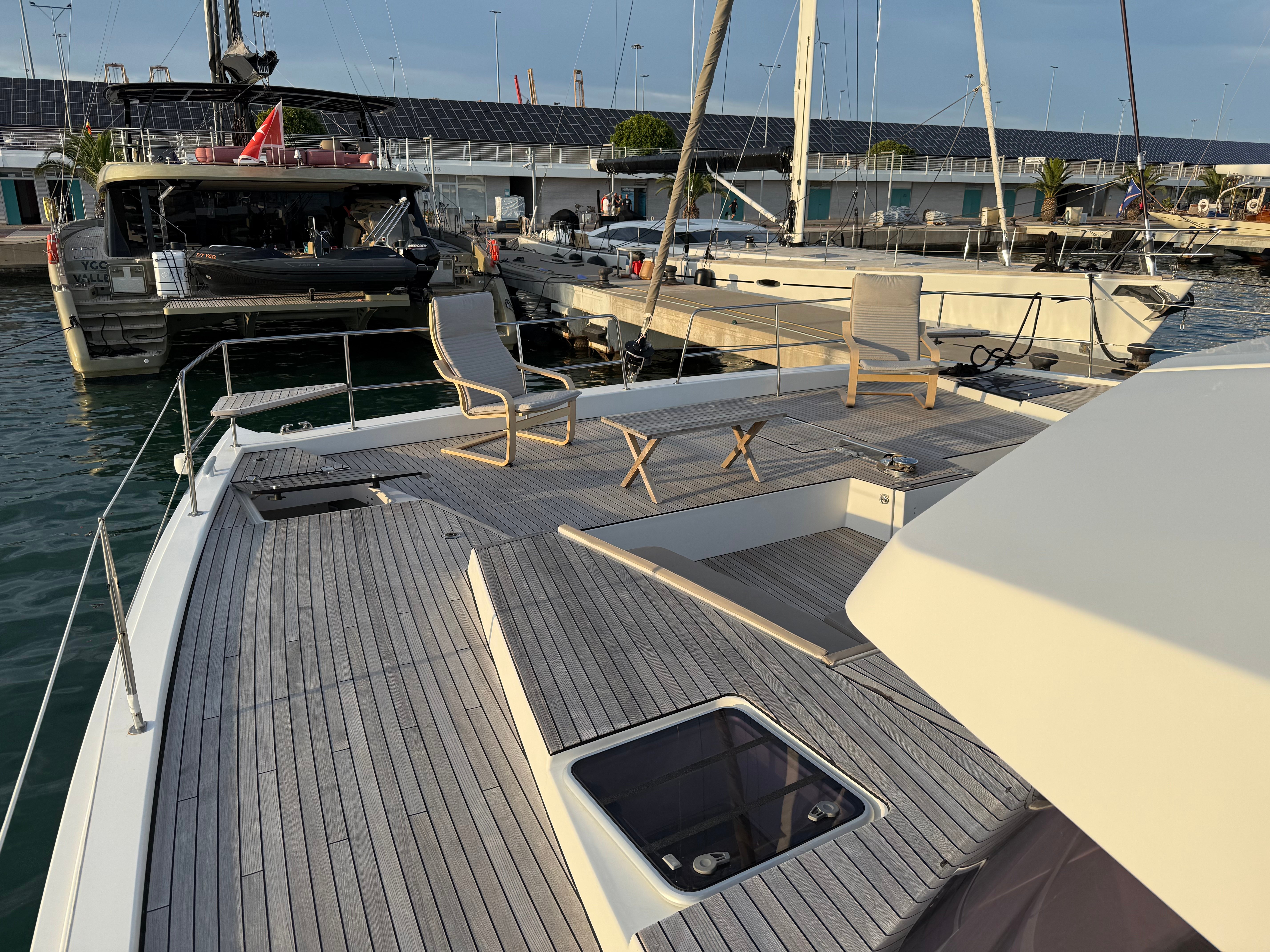 Blue Lagoon - Catamaran in València