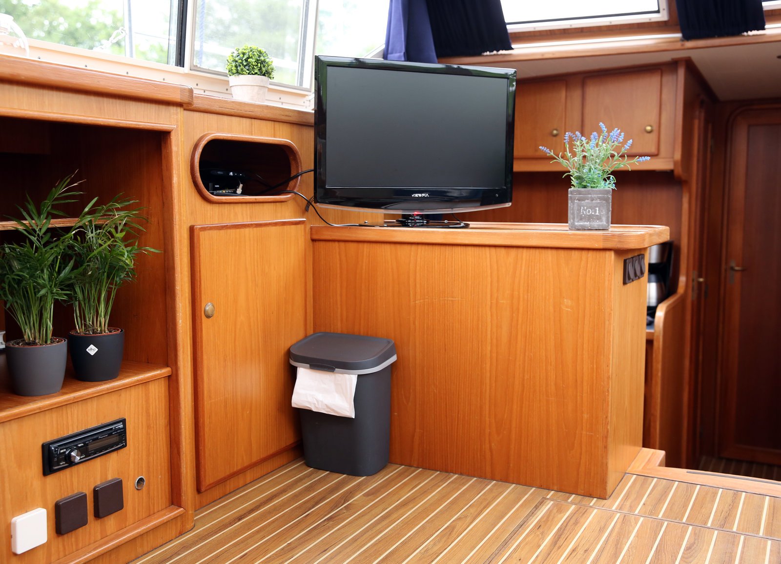 Majoris - Motor Yacht in Heukelum