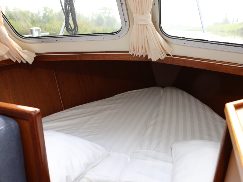 Australis - Motor Yacht in Heukelum