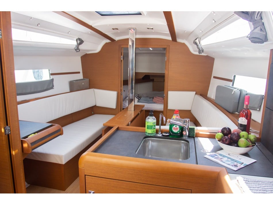 Dimitra - Sailboat in Volos