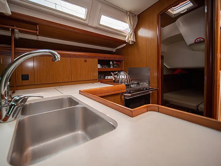 Mila - Yelkenli içinde Volos