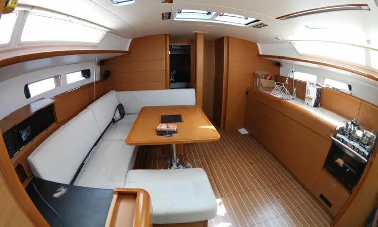 EVA - Sailboat in Volos