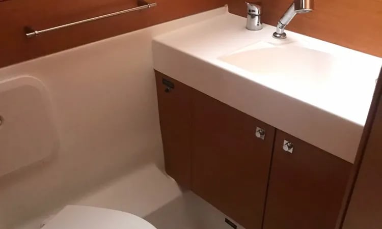 EVA - Sailboat in Volos