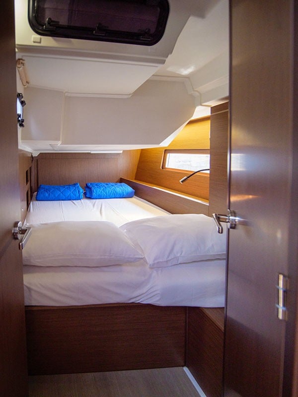 Layla - Sailboat in Volos