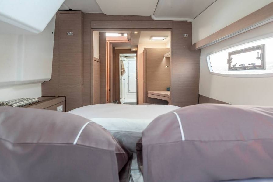 Vetrohod - Catamaran in Volos