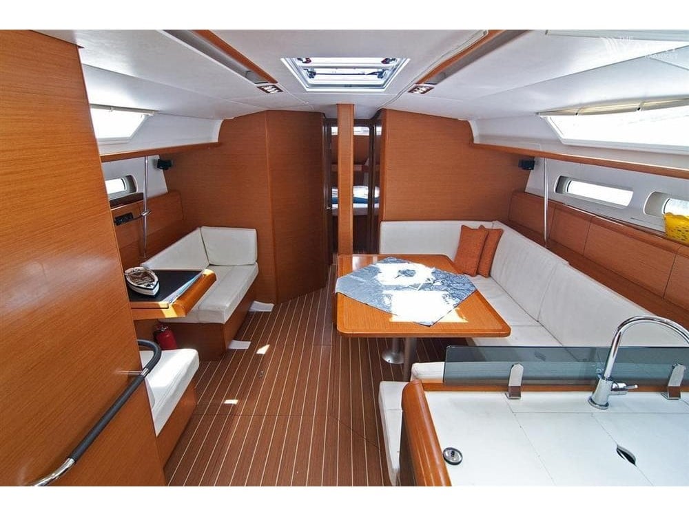 Marina 1 - Sailboat in Skiathos