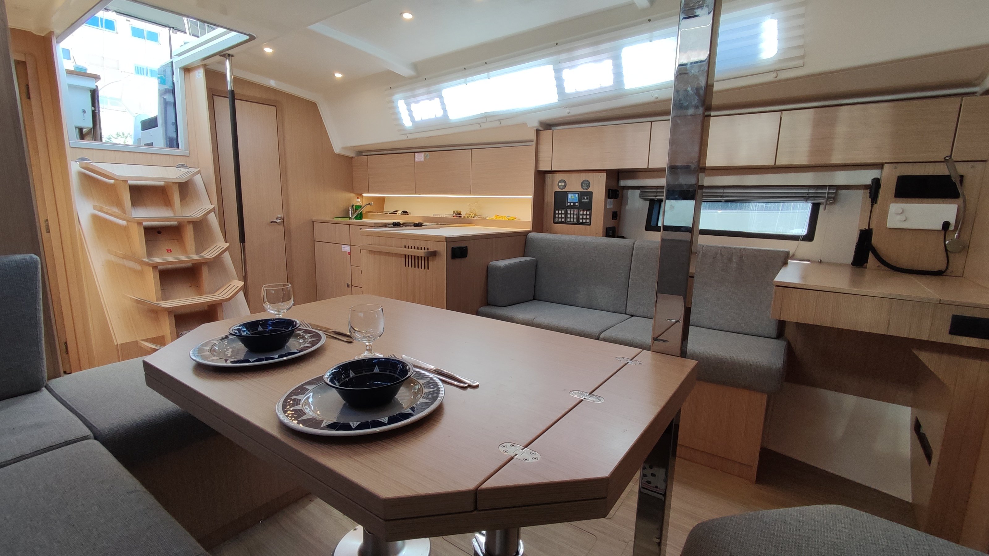 Celestia - Sailboat in Volos