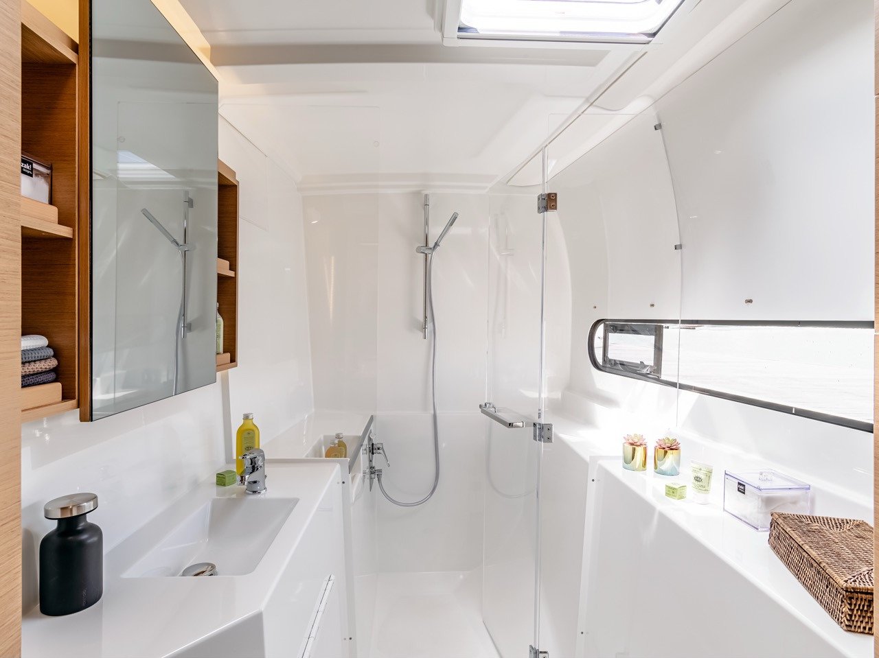 Elyvian Spirit - Catamaran in Taranto