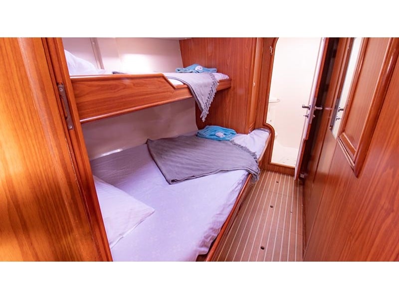 Christianna VII (shared en suite twin cabin 4) - Sailboat in Mikonos