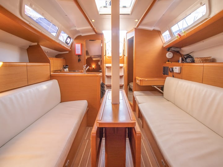 Nevena - Sailboat in Agia Effimia