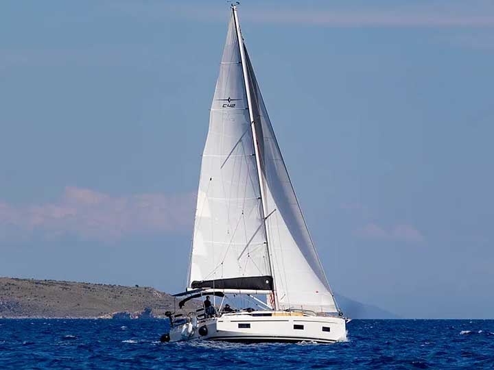 Jenny K - Sailboat in Nikiana