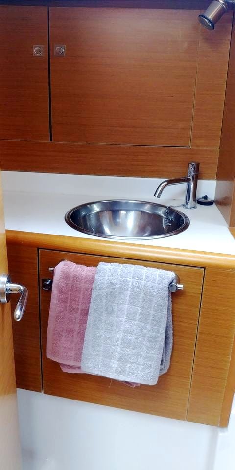 ARIES - Sailboat in Baška Voda