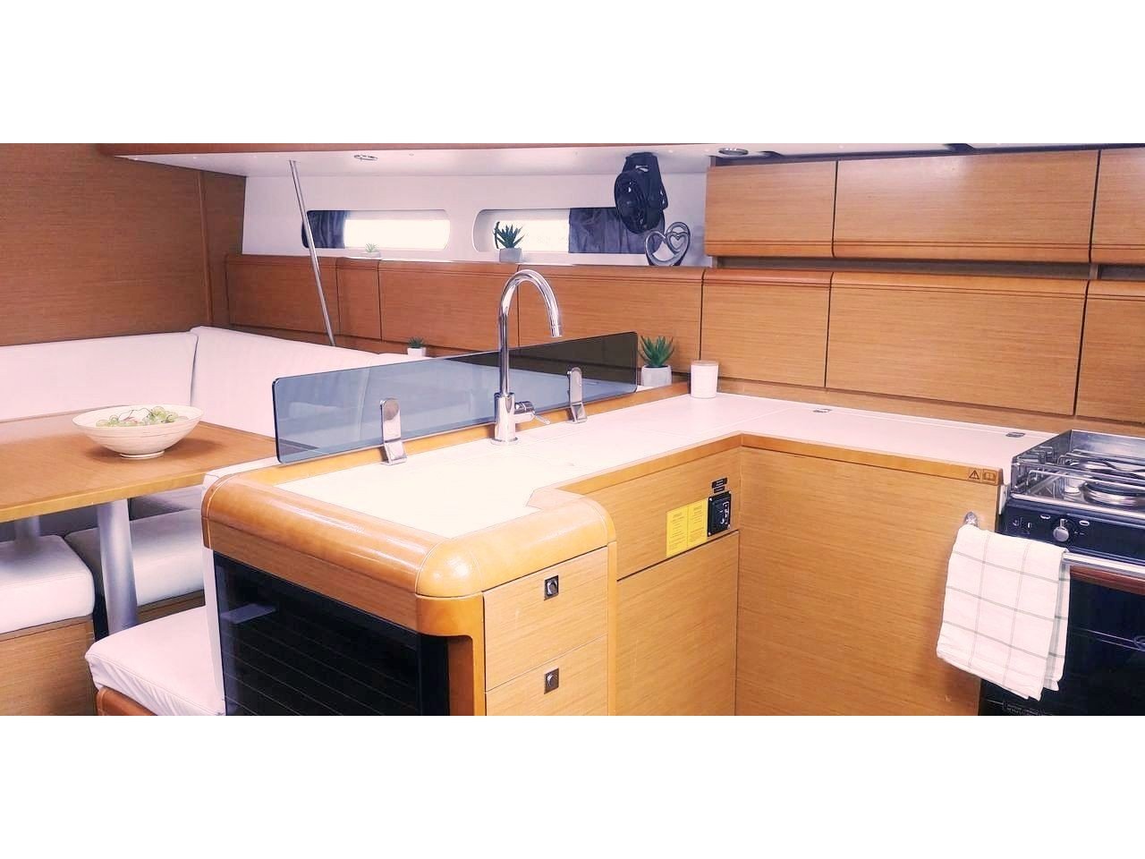 ARIES - Sailboat in Baška Voda