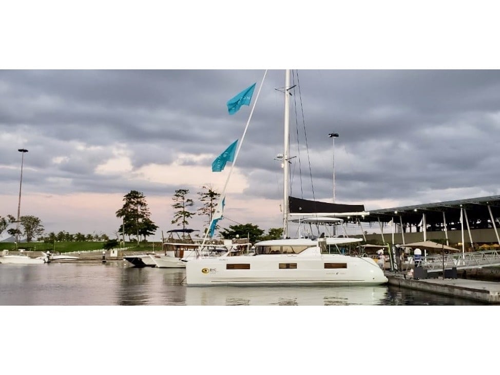 BYC PARATY - Catamaran in Verolme