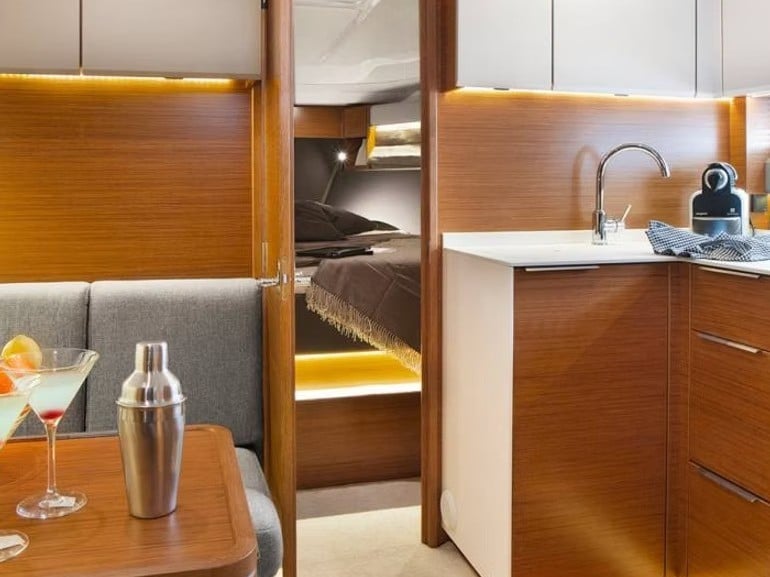 Felicita - Motor Yacht in El Toro