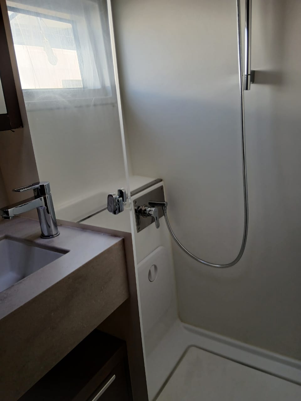 Ostraco - Catamaran in Anatoliki Attiki