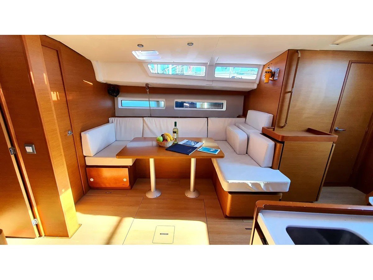 Dalion - Sailboat in Kontokali